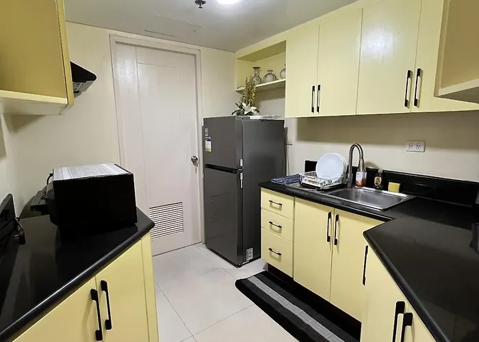 Apartment Staycation Or Flight Crew Oasis Mins To Naia Kitchenette Cozy *